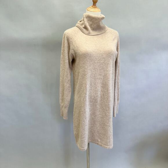 Quince Mongolian Cashmere Turtleneck Sweater Dress in Oatmeal Size Medium - Picture 6 of 15
